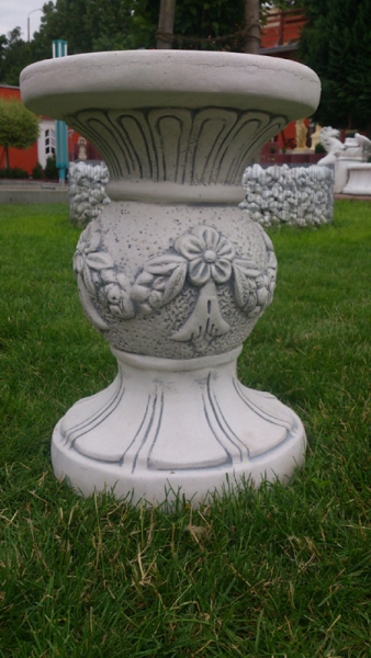 decorative / stool / column of white flowers Decorative Concrete