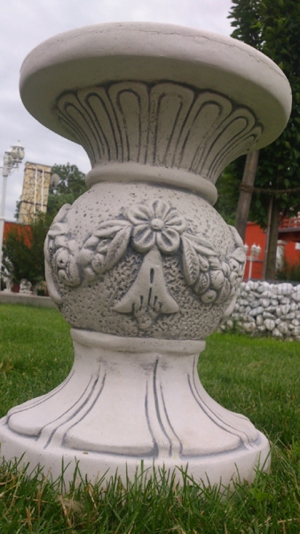 decorative / stool / column of white flowers Decorative Concrete