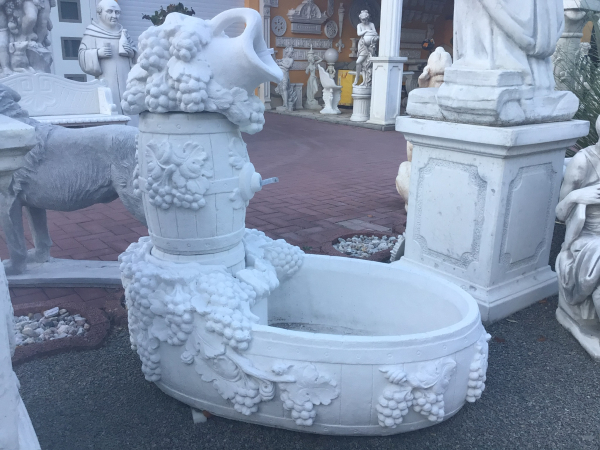 Steinbrunnen, Exklusiver Weinbrunnen, Gartenbrunnen, Park & Gartendekoration, Steinguss