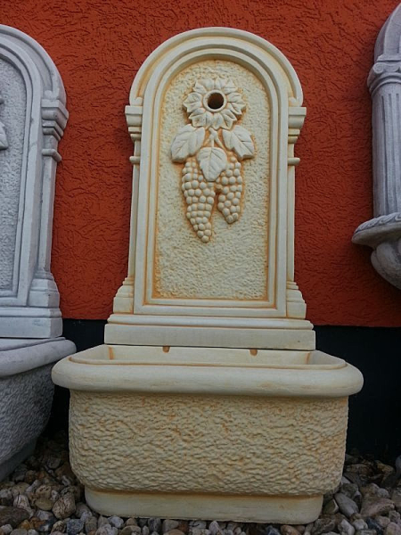 Wandbrunnen / Gartenbrunnen 97 cm Hoch, Park & Gartendekoration, Steinguss, Brunnen