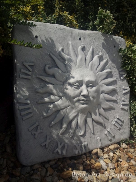 Sonnenuhr, Relief, Wandbild, Steinguss, Fassadenstuck, Stuck, Ornament