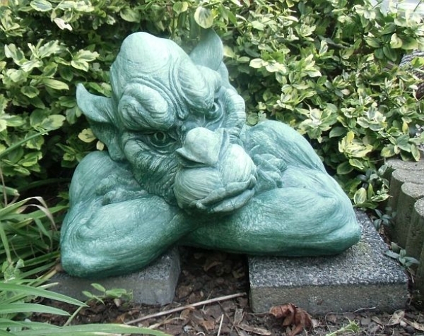 Gargoyle, Statuen, Steinfiguren, Skulpturen, Gartenfiguren