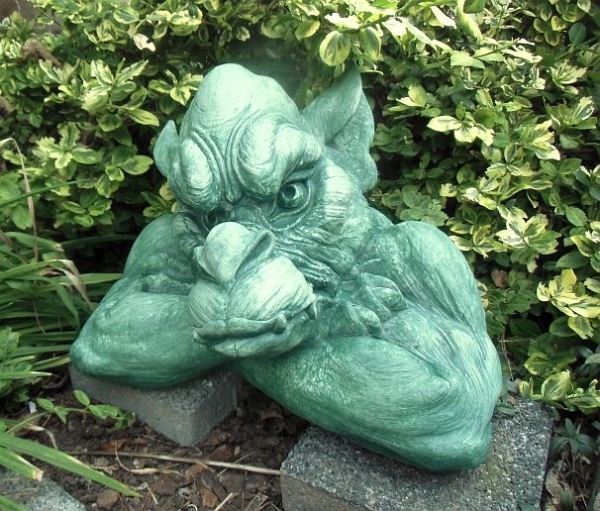 Gargoyle, Statuen, Steinfiguren, Skulpturen, Gartenfiguren