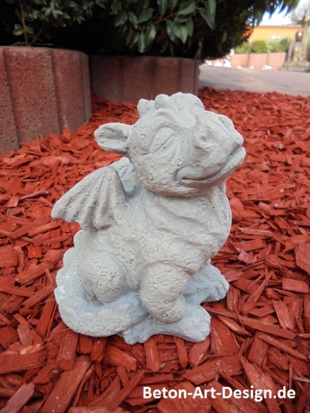 Drache, Skulptur, Steinfigur, Gartenfigur, Gartendekoration, Statue