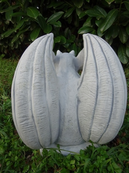 Gargoyle, Statuen, Steinfiguren, Skulpturen, Gartenfiguren