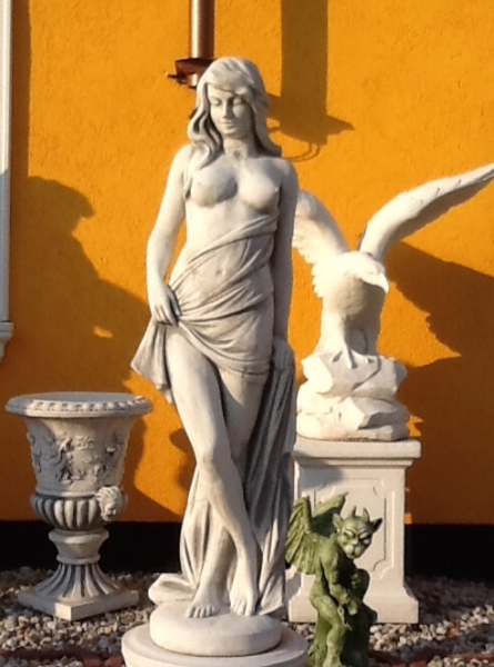 Steinfiguren, Gartenfiguren, Skulpturen, Statuen