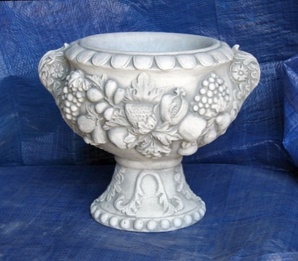 Planter / trough with fruit-design