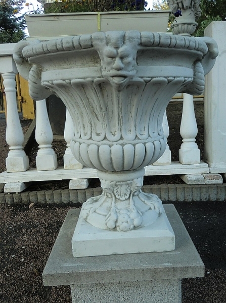 Pflanzschale, Steinfiguren, Gartenfiguren, Skulpturen, Statuen