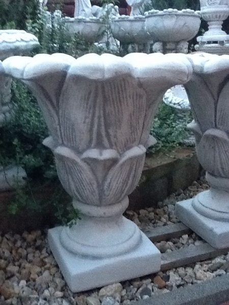 Pflanzschale, Steinfiguren, Gartenfiguren, Skulpturen, Statuen