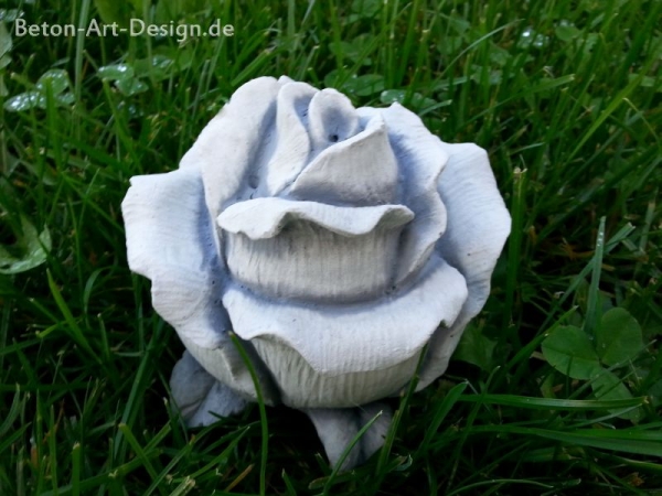 Rose, Gartenfiguren, Steinfiguren, Statuen, Skulpturen, Gartendekoration