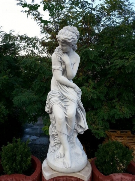 Gartenfiguren, Steinfiguren, Statuen, Skulpturen, Gartendekoration