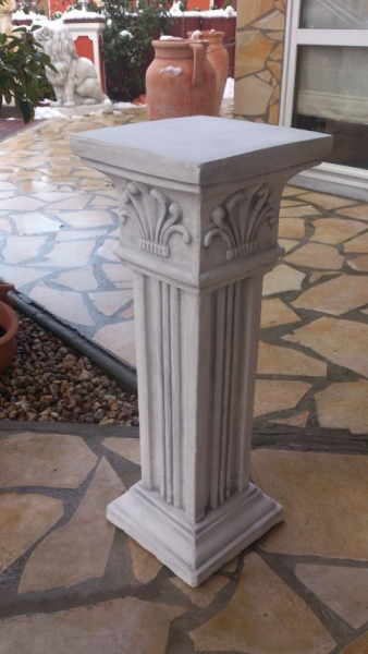 Säule, Sockel, Steinsäule, Figurensäule, Podest, Gartendekoration