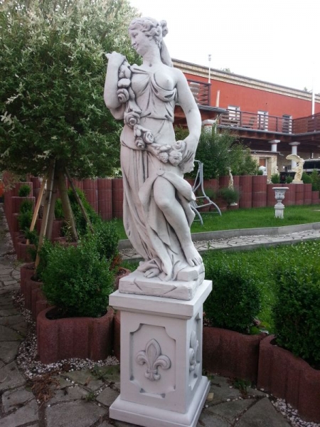 heavy base for figures or Planters