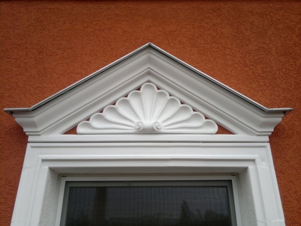 Fassadenstuck, Fensterumrahmung, Stuckleiste, Betonstuck