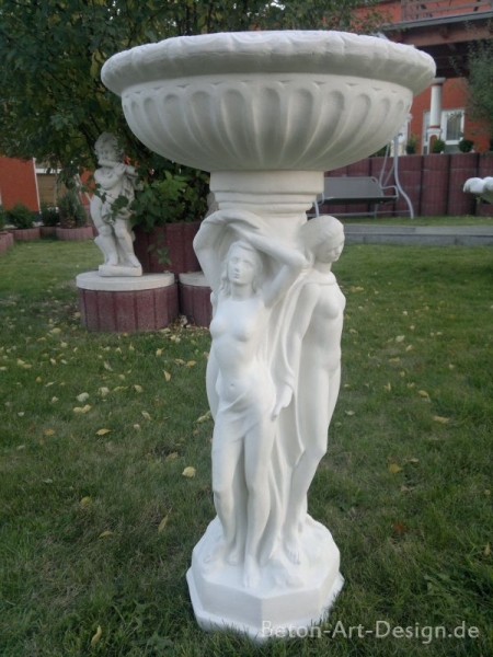 Planter with 3 virgins gray patina