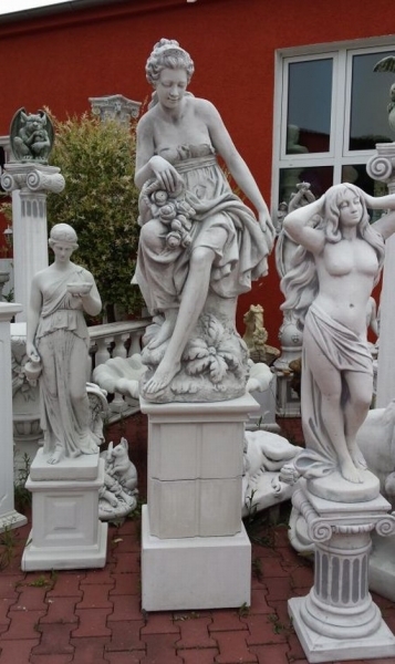 Garden Figure "Woman with Roses" high 151 cm