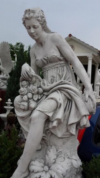 Garden Figure "Woman with Roses" high 151 cm