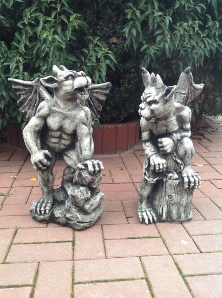 Gargoyle, Statuen, Steinfiguren, Skulpturen, Gartenfiguren