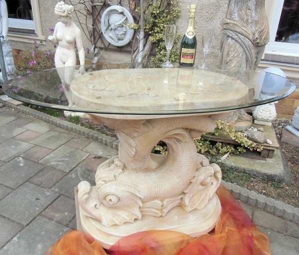Steintisch, Gartentisch, Tisch, Betonmöbel, Steinmöbel, Gartendekoration