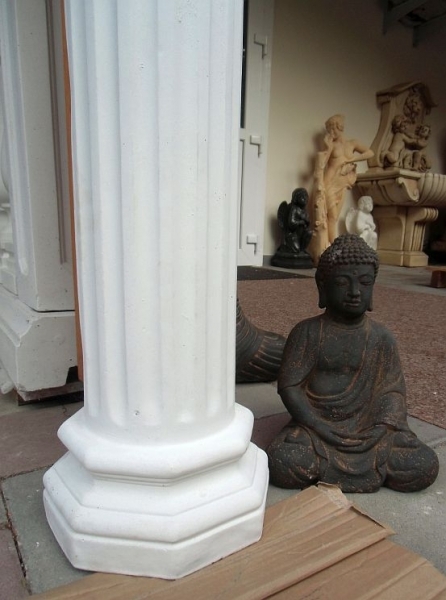 Säule, Betonsäule, Steinsäule, Gartensäule, Kapitel, Basis