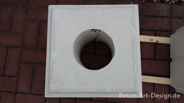 Torpfeiler, Zaunpfeiler, Sockel, Podest, Gartendekoration