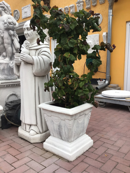 Pflanzschale, Steinfiguren, Gartenfiguren, Skulpturen, Statuen