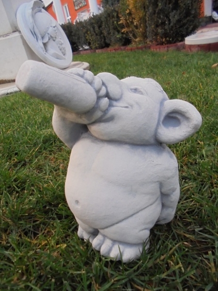 Gartenfiguren, Steinfiguren, Statuen, Skulpturen, Gartendekoration