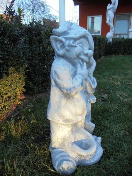 Zwerg, Troll, Wichtel, Skulptur, Steinfigur mit Pflanztopf