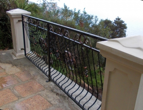 Cornerstone gateposts piers 111 cm high