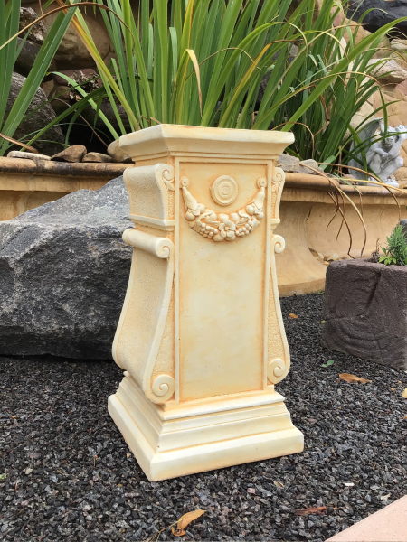 Sockel aus Steinguss, Frostsicher, Podest, Gartendeko