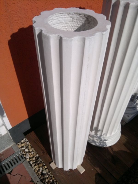 Säule, Betonsäule, Steinsäule, Gartensäule, Kapitel, Basis