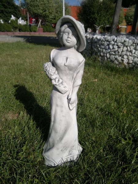 Garden Figure "wife of Henry" Height 48 cm