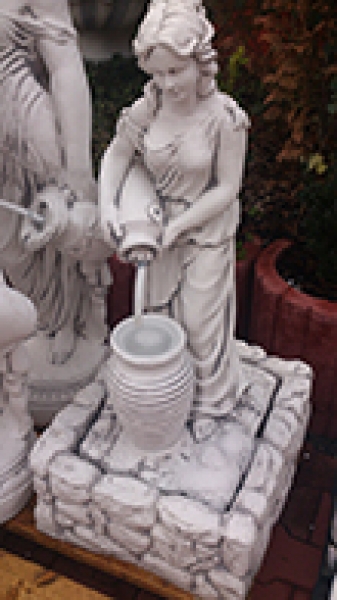 Brunnen, Wandbrunnen, Steinbrunnen